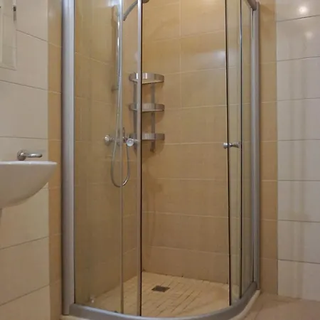 C - бийч с Apartamento *