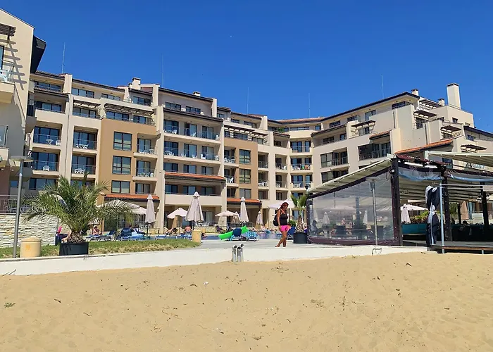 C - бийч с * オブゾー