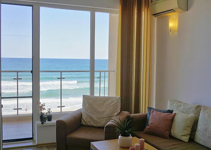 アパート C - бийч с オブゾー