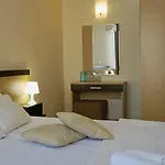 C - бийч с Apartment Obzor