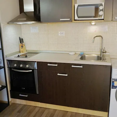 C - бийч с Obzor