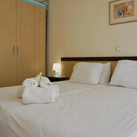 C - бийч с Apartament Obzor