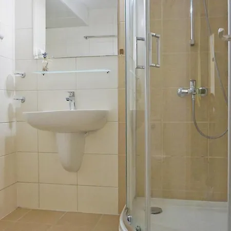 C - бийч с * Obzor