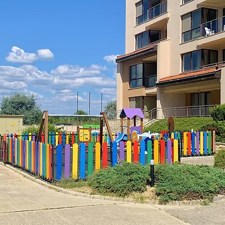 C - бийч с Obzor