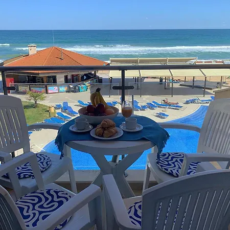 C - бийч с Appartement