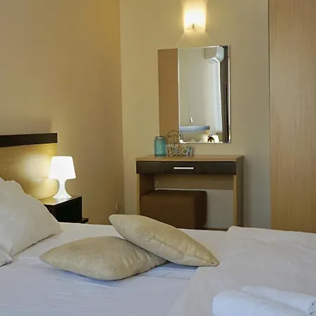 C - бийч с Apartament Obzor