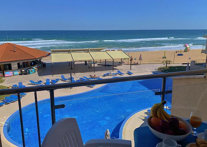 C - бийч с Appartement *