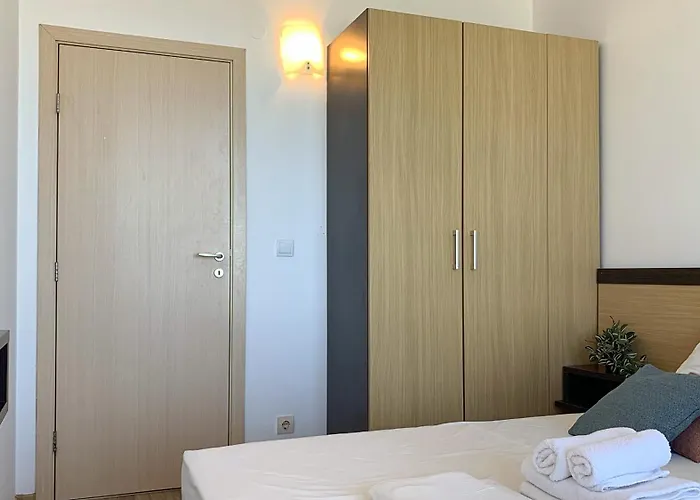 C - бийч с Appartement